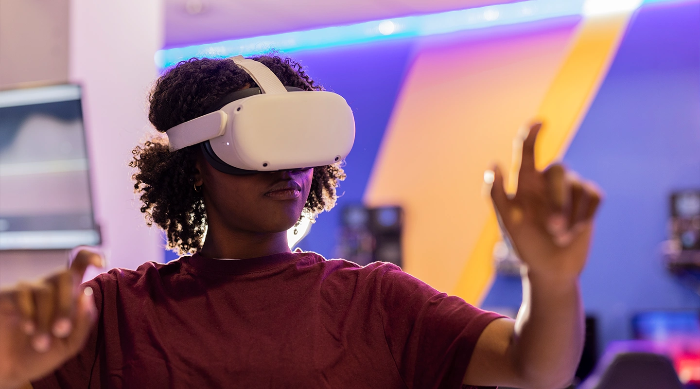 AR and VR event promotion experience offering an immersive preview before registration